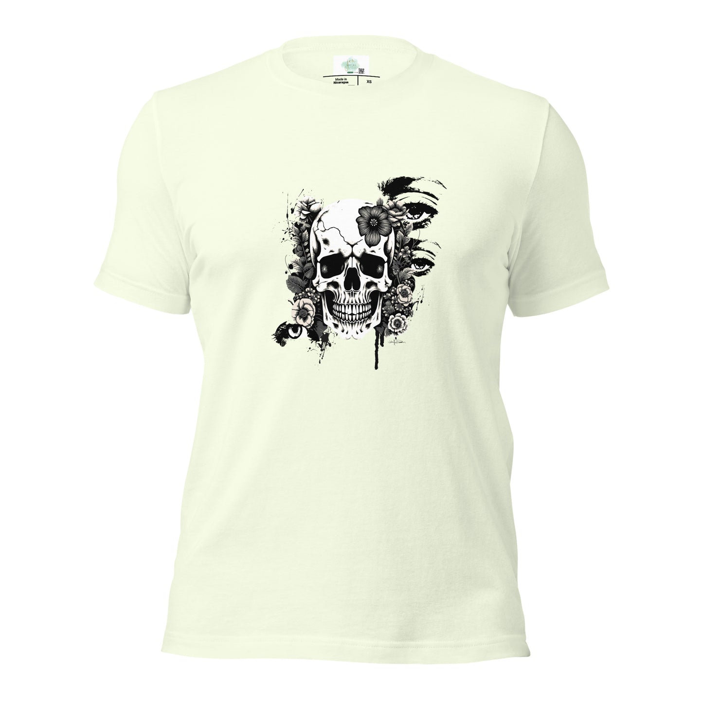 Unisex t-shirt - black & white skull design